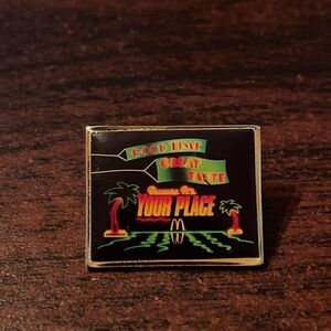 Vintage McDonald’s “Good Time Great Taste Your Place” Employee Lapel Hat Pin‎